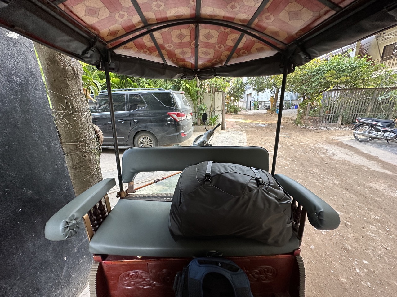 I rode a tuktuk back to Siem Reap Airport