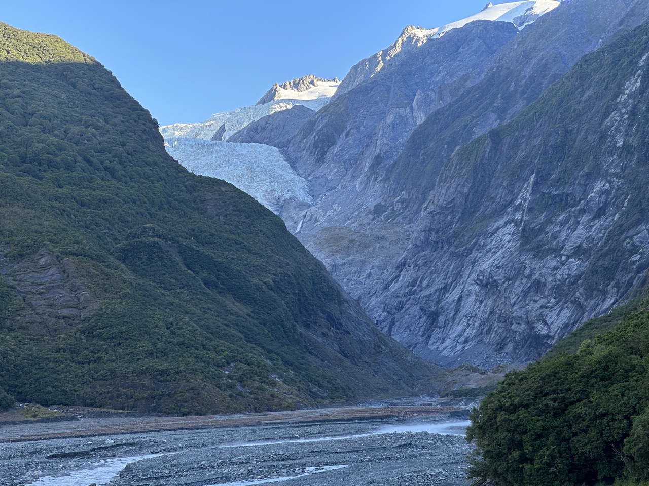 Franz Josef Glacier, which only a hundred years ago reached all the way to the viewing platform 3km away (on some days you can get closer)