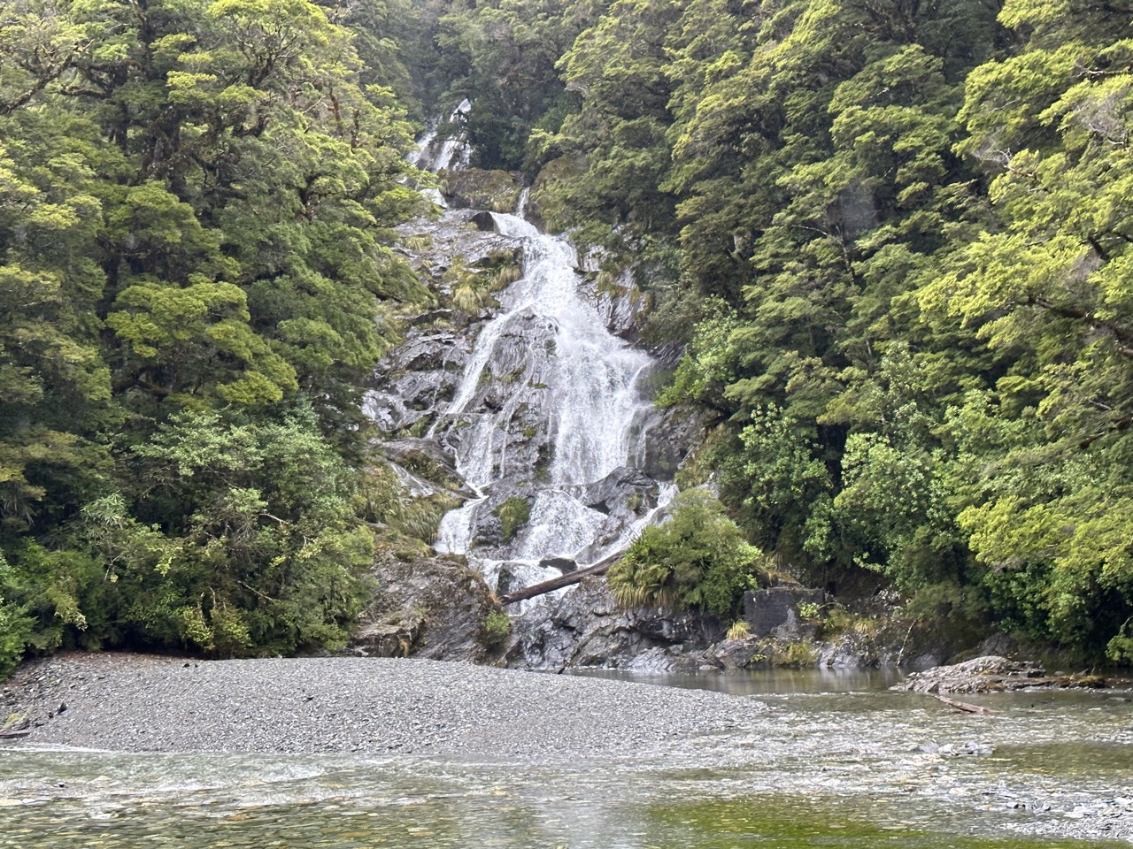 SH-6 goes through Mount Aspiring National Park with many accessible hikes, like one to Fantail Falls