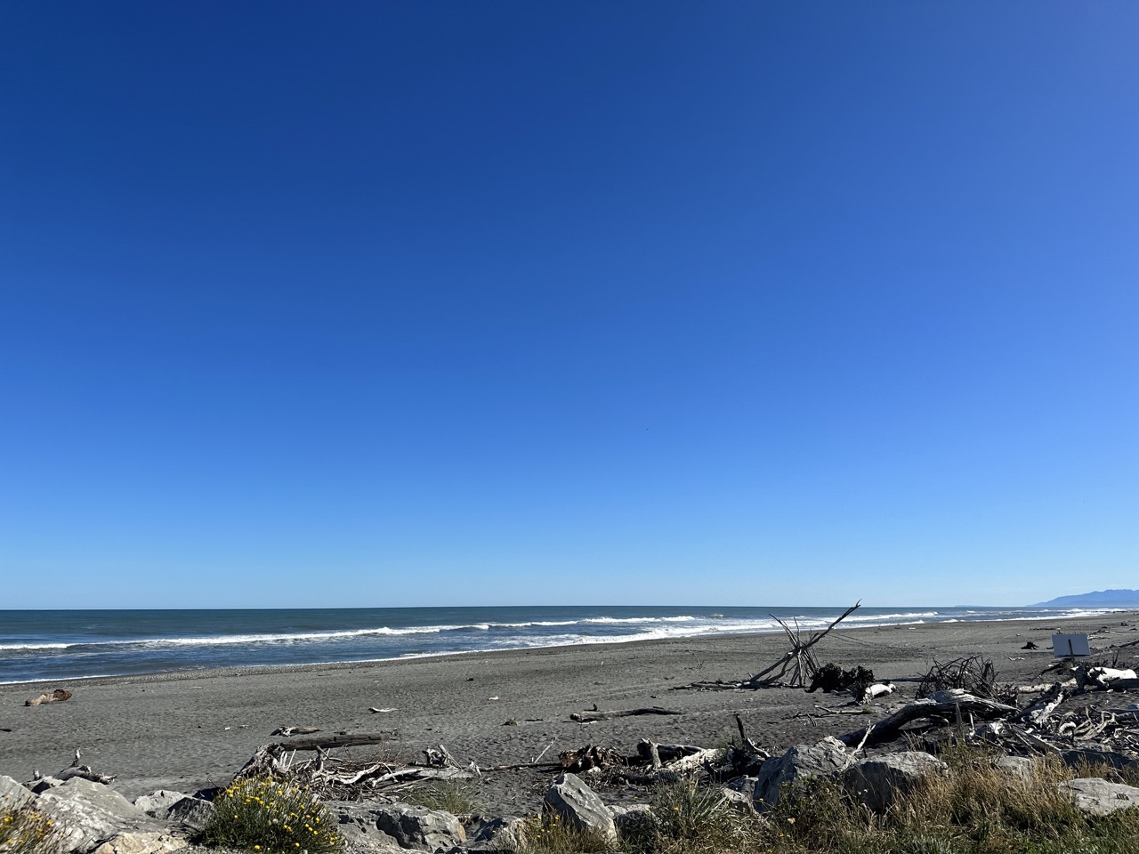 Beach view in Hokitika in the morning