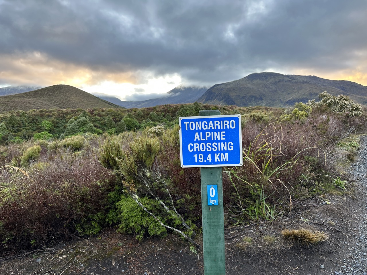 Sign marking the start of the crossing. It ends up being longer than 19.4km because of the walk to the car at the end