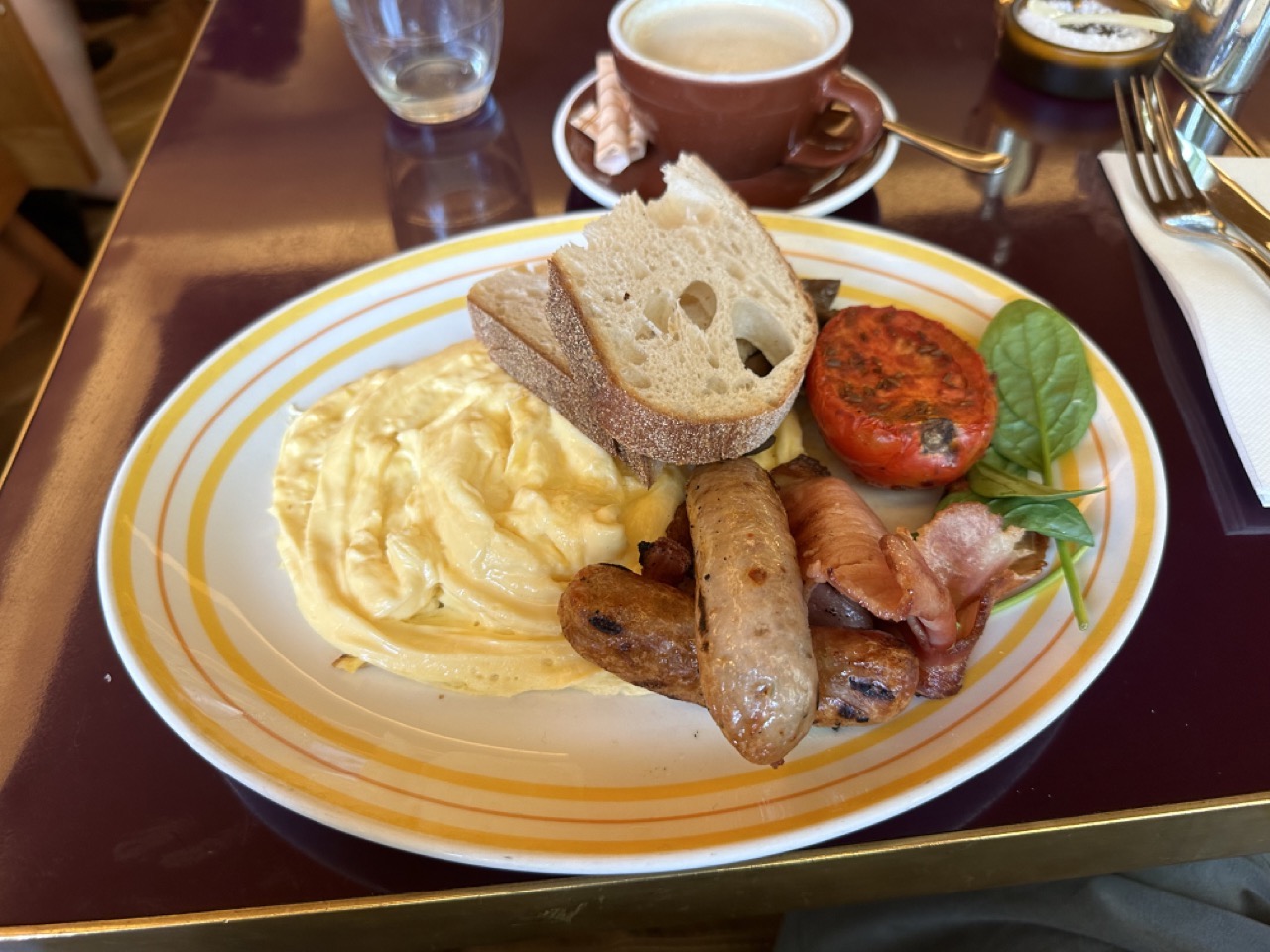 Full Aussie breakfast from Bill's