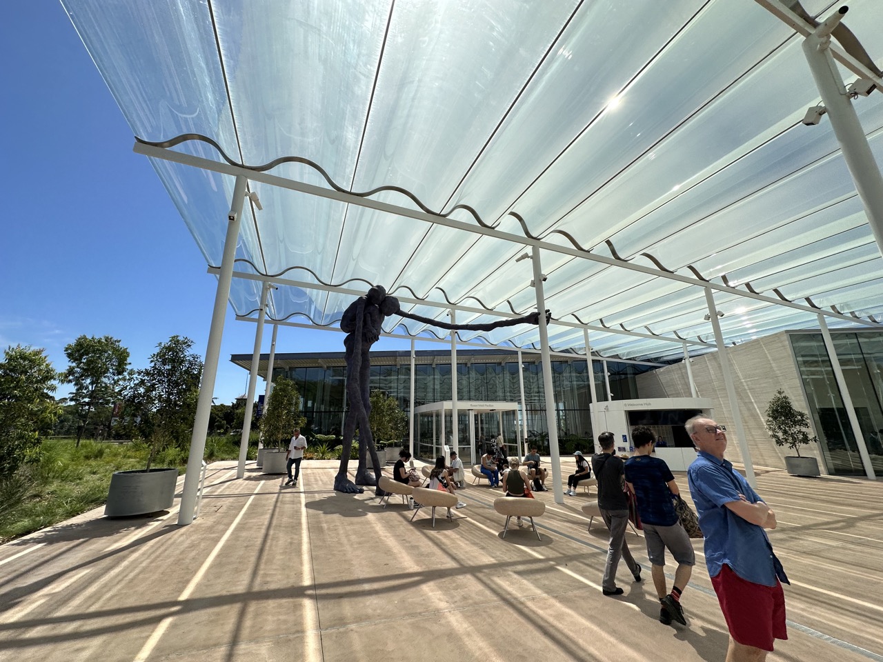 Statue outside the New Building at the Art Gallery of NSW