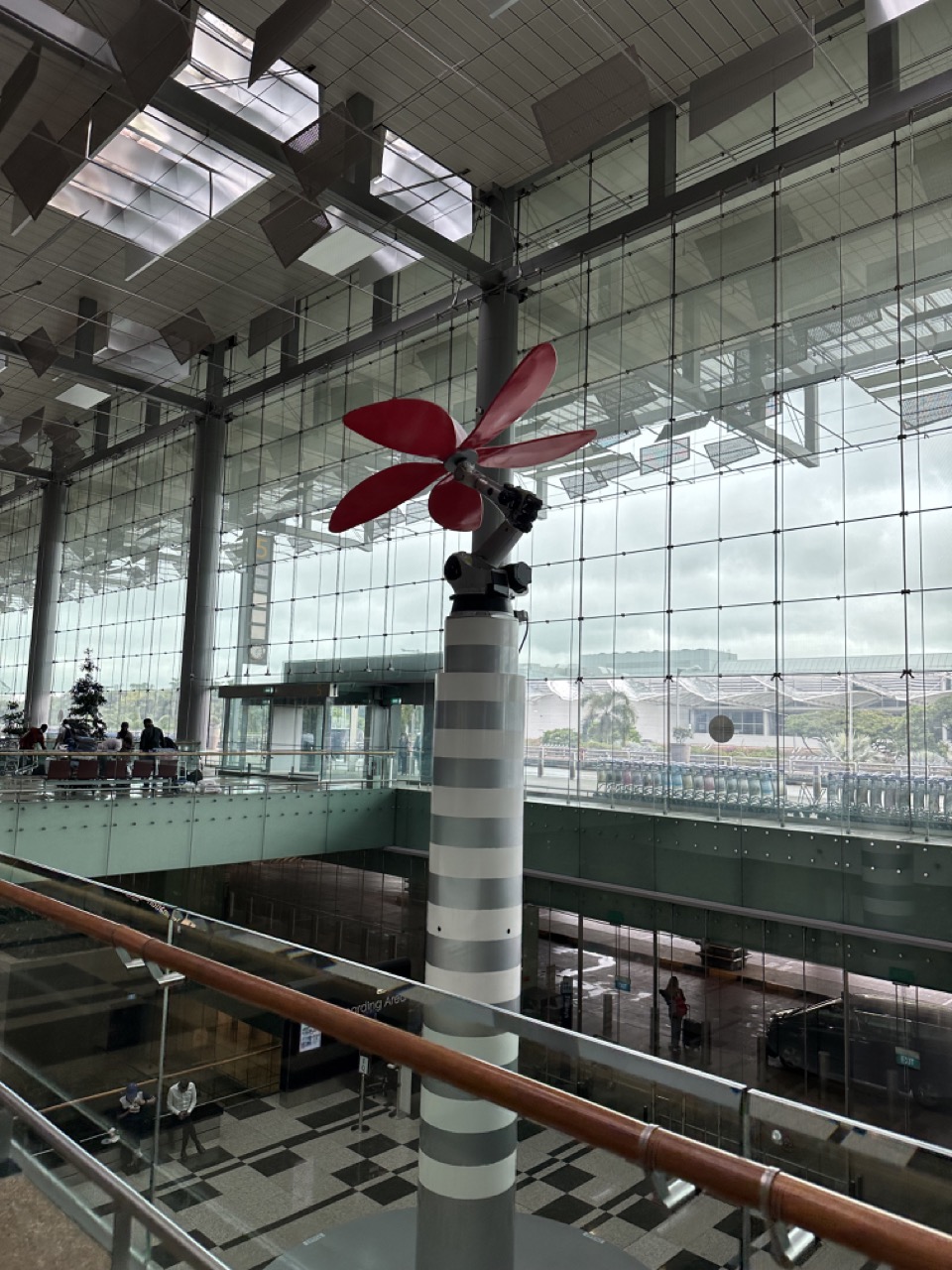 There was a cool moving robotic arm sculpture in Changi Airport