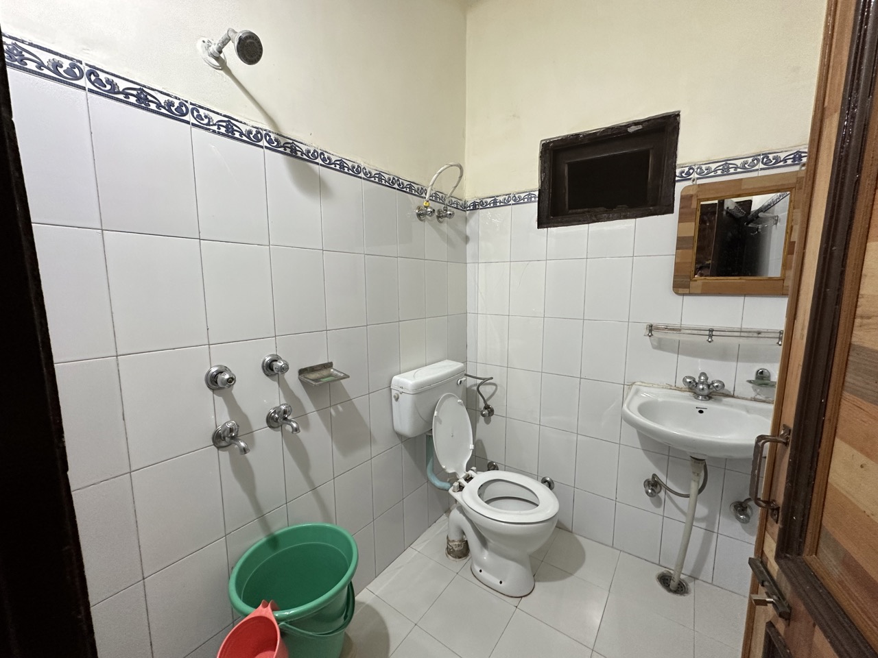 Bathroom at Hotel Pine Spring