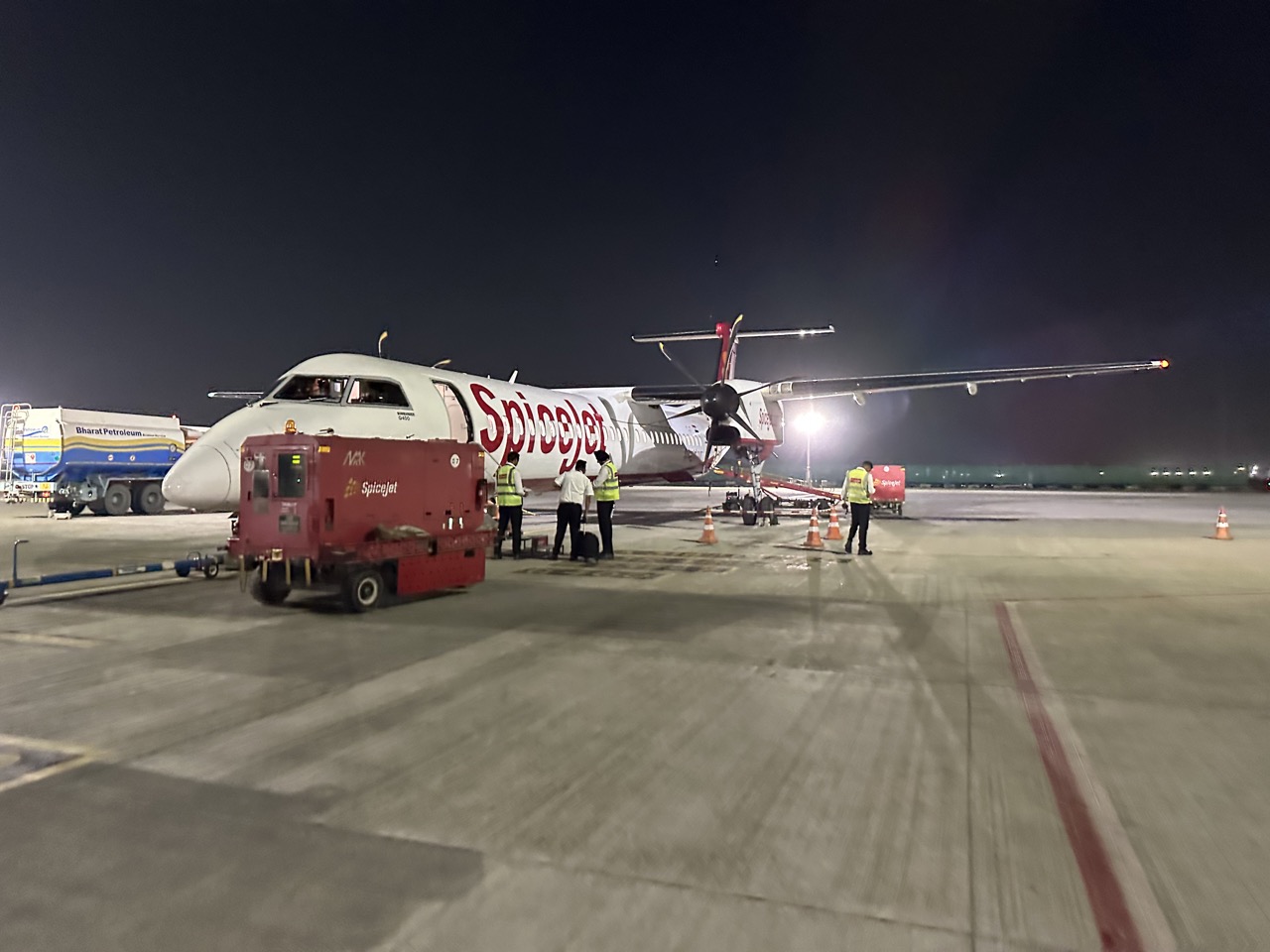 Boarding the SpiceJet Dash-8 that will take us to Jaipur